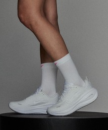 ナイキ ボメロ プラス ウィメンズ ロード ランニングシューズ / Nike Vomero Plus Women's Road Running Shoes HV8154-102 White