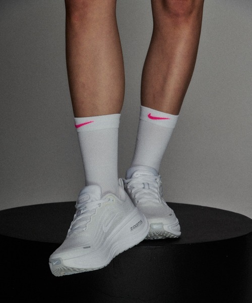 NIKE(ナイキ)の「ナイキ ボメロ プラス ウィメンズ ロード ランニングシューズ / Nike Vomero Plus Women's Road Running Shoes HV8154-102 White(スニーカー・レディース・ホワイト・29/22.5/23/23.5/24/24.5/25/25.5/26/26.5/22)」の5枚目の写真