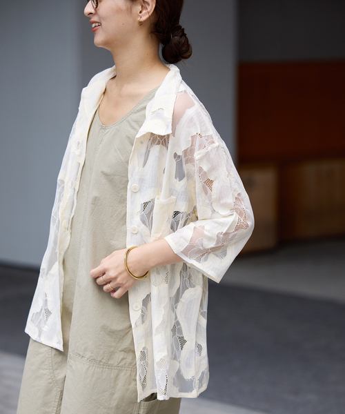 FRAMeWORK(フレームワーク)の「≪追加≫ESTHE OVERSIZED SHEER LACE シャツ(シャツ/ブラウス・レディース・ホワイト/ブラック・FREE)」の2枚目の写真