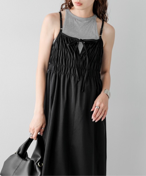 AMELY(エミリー)の「シャーリングキャミワンピース(ワンピース・レディース・ブラック/ベージュ/ライトベージュ/イエロー・C/フリー)」の8枚目の写真