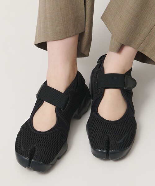NIKE(ナイキ)の「<NIKE> ウィメンズ エアリフト メッシュ(スニーカー・レディース・ブラック・25cm/24cm/22cm/23cm)」の12枚目の写真