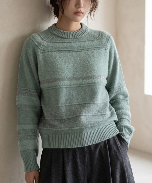 Belta attrice(ベルタアトリーチェ)の「【異素材ミックス】スパンコール × フェザーヤーン ボーダー クルーネック ニット プルオーバー(ニット/セーター・レディース・ブラック/ミント/ピンク・FREE)」の9枚目の写真