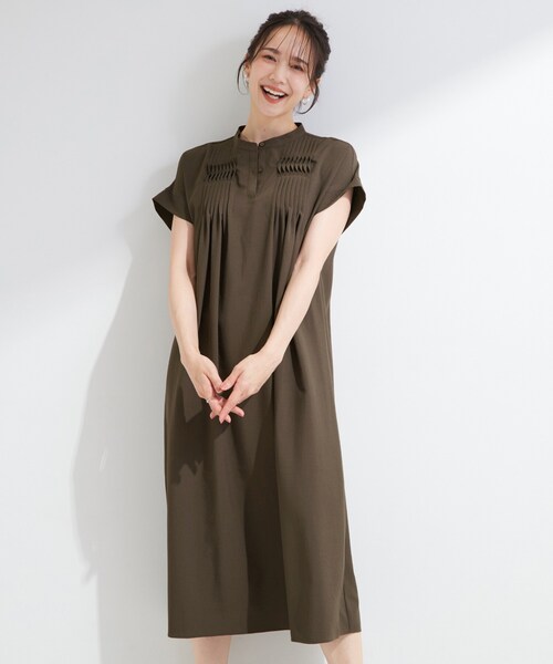 SHOO・LA・RUE(シューラルー)の「【S-LL/洗濯機可】ピンタックデザインがサマ見え Aラインワンピース(ワンピース・レディース・ブラック/ブラウン系その他・04/03/02/01)」の7枚目の写真