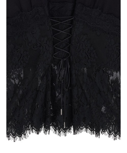 Ameri(アメリ)の「CORSET LIKE LACE DOCKING TEE(Tシャツ/カットソー・レディース・ホワイト/ブラック/レッド・FREE)」の4枚目の写真