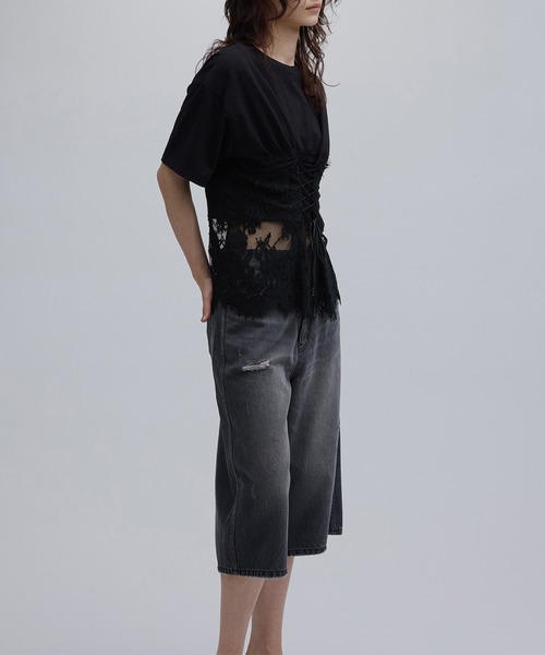 Ameri(アメリ)の「CORSET LIKE LACE DOCKING TEE(Tシャツ/カットソー・レディース・ホワイト/ブラック/レッド・FREE)」の19枚目の写真