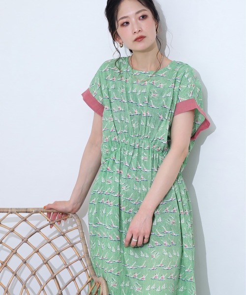 KILKI(キルキー)の「kilki 袖配色ギャザーワンピース シンクロナイズド 半袖(ワンピース・レディース・ブルー系/グリーン系・FREE)」の3枚目の写真