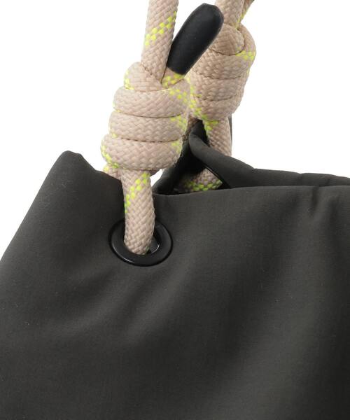 CONVERSE TOKYO（コンバーストウキョウ）の「ROPE HANDLE BALLOON TOTE BAG（ショルダーバッグ・レディース・グレー/ブラック・FREE）」の7枚目の写真