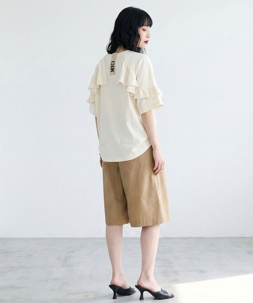mici(ミチ)の「mici/BACK RAFFLE TEE(Tシャツ/カットソー・レディース・ブルー/オフホワイト/ブラック・ONE SIZE)」の10枚目の写真