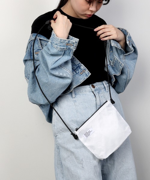 CAMPFREE（キャンプフリー）の「[キャンプフリー] CAMPFREE ナイロン サコッシュ リップストップ（ショルダーバッグ・レディース・ネイビー/ブルー/サンドベージュ/オフホワイト/ミント/オリーブ/ブラック・FREE）」の2枚目の写真