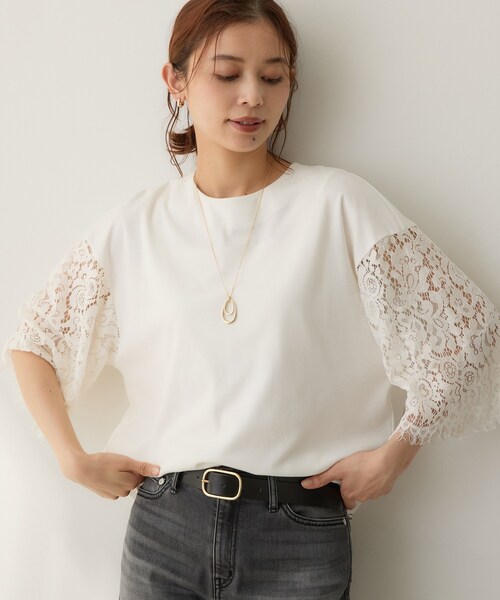 UNTITLED(アンタイトル)の「【秋映え/甘めTシャツ】袖レースプルオーバー(Tシャツ/カットソー・レディース・オフホワイト/カーキ/ブラウン系その他・00/02/04/44/48/50)」の5枚目の写真