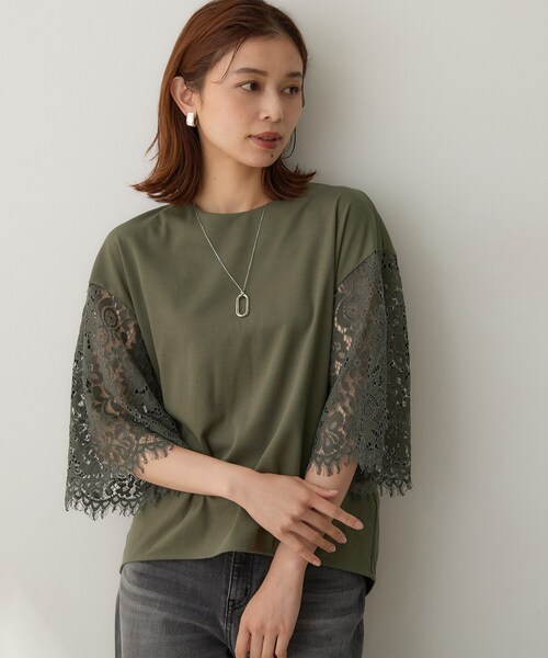 UNTITLED(アンタイトル)の「【秋映え/甘めTシャツ】袖レースプルオーバー(Tシャツ/カットソー・レディース・オフホワイト/カーキ/ブラウン系その他・00/02/04/44/48/50)」の9枚目の写真