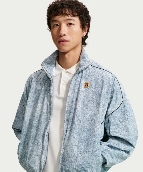 NIKE(ナイキ)の「《セットアップ対応商品》ナイキ クラブ ルールズ メンズ フルジップ ジャケット / Nike Club Rules Men's Full-Zip Jacket IQ8425-100 White(ナイロンジャケット・メンズ・ホワイト・S/M/L/2XL/XL)」の3枚目の写真