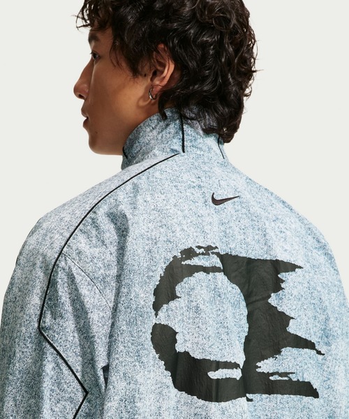 NIKE(ナイキ)の「《セットアップ対応商品》ナイキ クラブ ルールズ メンズ フルジップ ジャケット / Nike Club Rules Men's Full-Zip Jacket IQ8425-100 White(ナイロンジャケット・メンズ・ホワイト・S/M/L/2XL/XL)」の2枚目の写真