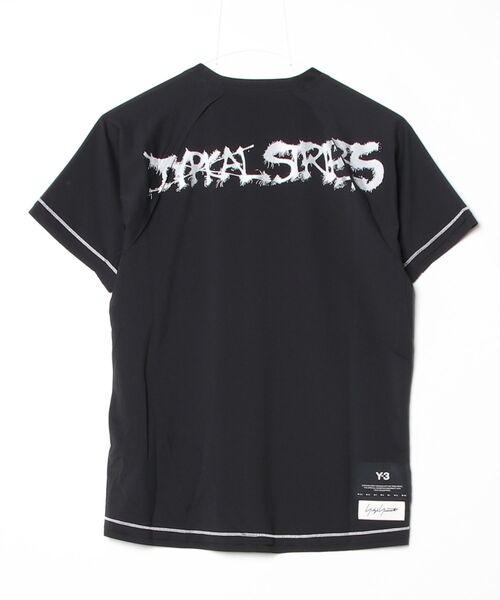 Y-3(ワイスリー)の「Y-3 CHITO GRAPHIC RUNNING SHORT SLEEVE TEE(Tシャツ/カットソー・レディース・ブラック・XX-SMALL/X-SMALL/SMALL/MEDIUM)」の2枚目の写真