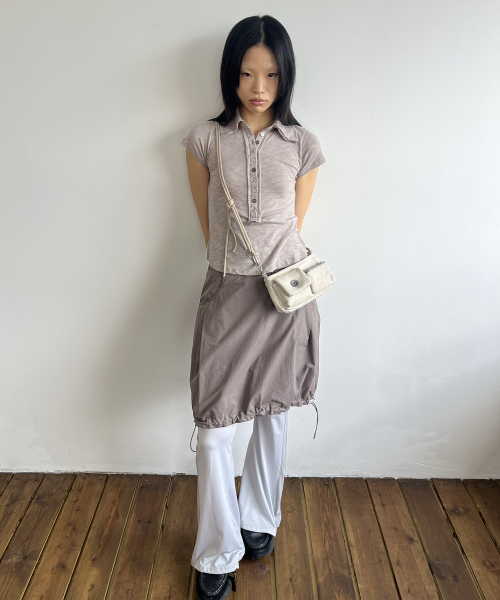 PAHISUM(パヒサム)の「ボタンカラー スリムTシャツ_ベージュ(Tシャツ/カットソー・レディース・その他・1/2)」の6枚目の写真