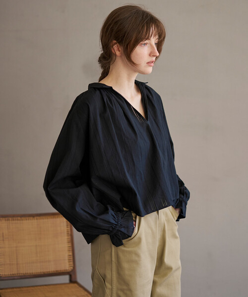 Bshop（ビショップ）の「INDIA INDUSTRY | コットン 長袖スキッパーシャツ WOMEN（シャツ/ブラウス・レディース・アイボリー/ブラック・1）」の11枚目の写真