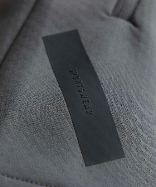 adidas（アディダス）の「W ZNE ショーツ / ハーフパンツ / アディダス adidas（その他パンツ・レディース・グレー・LARGE/MEDIUM/SMALL）」の5枚目の写真