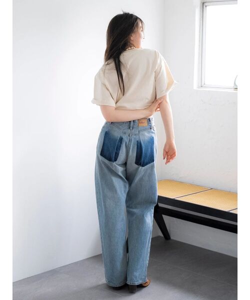 Ungrid（アングリッド）の「リメイクデザインルーズデニム（デニムパンツ・レディース・ブルー・26inch/25inch/24inch/23inch）」の5枚目の写真