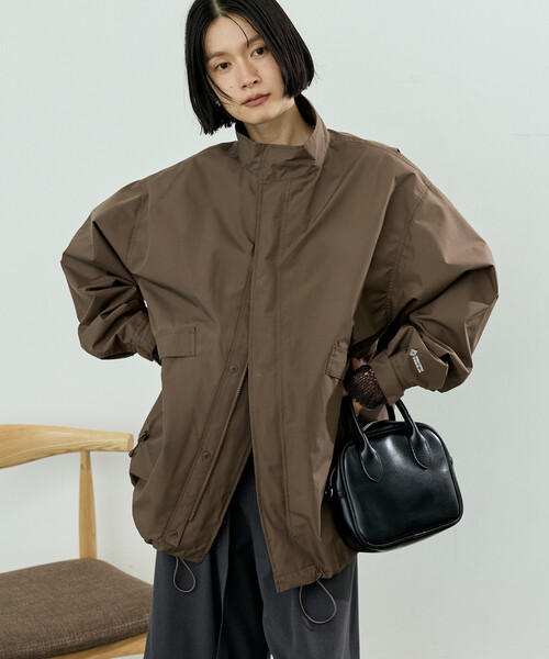 FREAK'S STORE(フリークスストア)の「+Phenix × FREAK'S STORE/プラスフェニックス 別注 GORE-TEX WINDSTOPPER SHORT MODS COAT/ゴアテックス ウインドストッパーショート モッズコート/モッズコート(モッズコート・レディース・ブラック/ブラウン/ネイビー・MEDIUM/SMALL)」の9枚目の写真