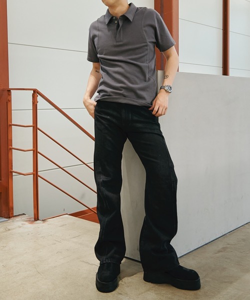 NVRFRGT(ネヴァーフォーゲット)の「別注 COATING FADE TWIST JEANS(デニムパンツ・メンズ・インディゴブルー/ブラック・1/2/3/4)」の8枚目の写真