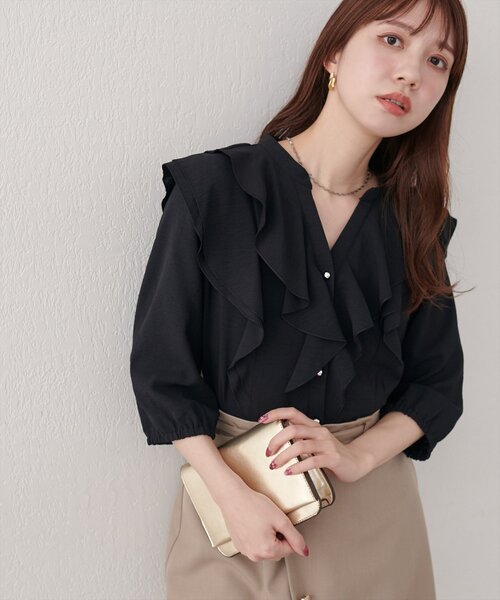 natural couture(ナチュラルクチュール)の「ラッフルフリルブラウス(シャツ/ブラウス・レディース・オフホワイト/ドット/ブラウン/ブラック/ピンク/ネイビー・FREE)」の7枚目の写真