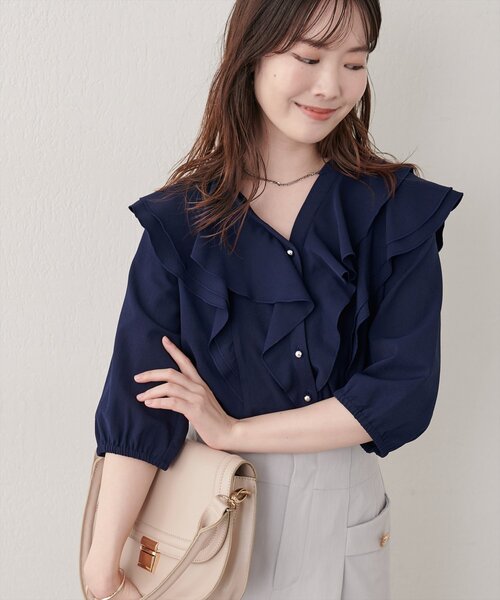 natural couture(ナチュラルクチュール)の「ラッフルフリルブラウス(シャツ/ブラウス・レディース・オフホワイト/ドット/ブラウン/ブラック/ピンク/ネイビー・FREE)」の11枚目の写真