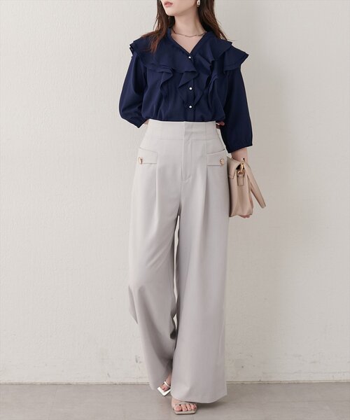 natural couture(ナチュラルクチュール)の「ラッフルフリルブラウス(シャツ/ブラウス・レディース・オフホワイト/ドット/ブラウン/ブラック/ピンク/ネイビー・FREE)」の13枚目の写真