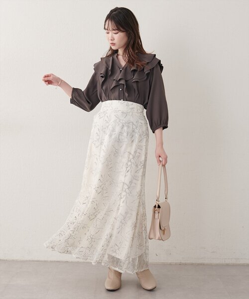 natural couture(ナチュラルクチュール)の「ラッフルフリルブラウス(シャツ/ブラウス・レディース・オフホワイト/ドット/ブラウン/ブラック/ピンク/ネイビー・FREE)」の17枚目の写真