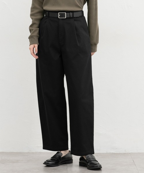 Honeys(ハニーズ)の「ゆったりチノパンツ(股下63cm)(チノパンツ・レディース・ブラック/ネイビー/モカ・3L/L/LL/M/S/SS)」の2枚目の写真