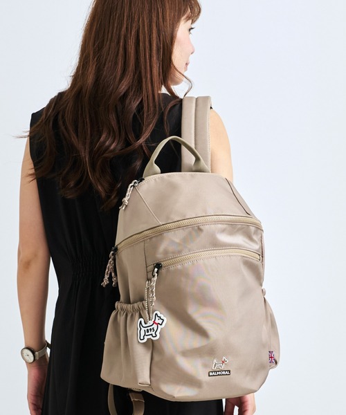 BALMORAL(バルモラル)の「BALMORAL 11ポケット筒形バックパック 20L(バックパック/リュック・レディース・グレイッシュベージュ/ダークグレー/ネイビー系/その他1/ブラック/スモークピンク・FREE)」の4枚目の写真