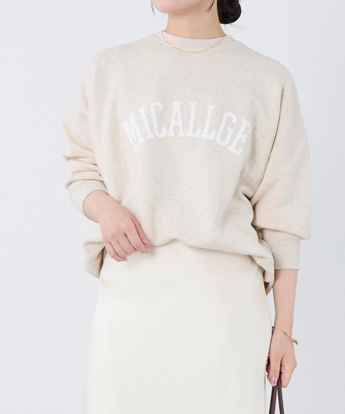 MICA&DEAL(マイカ&ディール)の「"MICALLGE"ロゴラグランスリーブスウェット(スウェット・レディース・チャコールグレー/オートミール/グレー・FREE)」の1枚目の写真