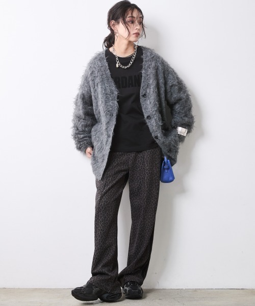 CHIC STYLE(シックスタイル)の「へアリーVネックニットカーディガン<大きいサイズ有>シックスタイル(カーディガン/ボレロ・レディース・チャコール/モカ/ネイビー・L/M/5L/4L/3L/LL)」の10枚目の写真