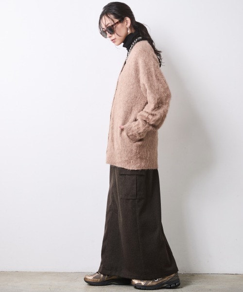 CHIC STYLE(シックスタイル)の「へアリーVネックニットカーディガン<大きいサイズ有>シックスタイル(カーディガン/ボレロ・レディース・チャコール/モカ/ネイビー・L/M/5L/4L/3L/LL)」の22枚目の写真