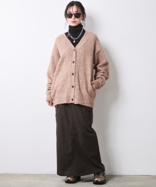 CHIC STYLE(シックスタイル)の「へアリーVネックニットカーディガン<大きいサイズ有>シックスタイル(カーディガン/ボレロ・レディース・チャコール/モカ/ネイビー・L/M/5L/4L/3L/LL)」の21枚目の写真