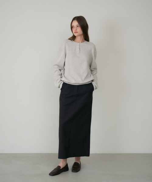 DEHEVE（デヘヴェ）の「Check Henley-neck Sweatshirt [Oatmeal]（スウェット・レディース・オートミール・OS）」の2枚目の写真