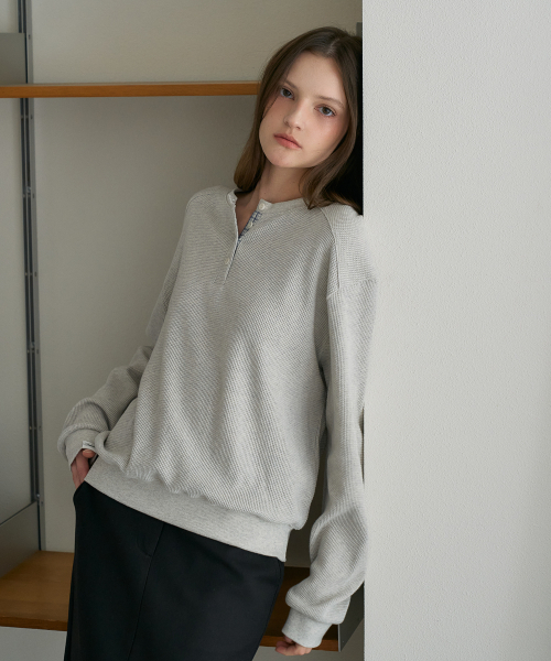 DEHEVE（デヘヴェ）の「Check Henley-neck Sweatshirt [Oatmeal]（スウェット・レディース・オートミール・OS）」の6枚目の写真