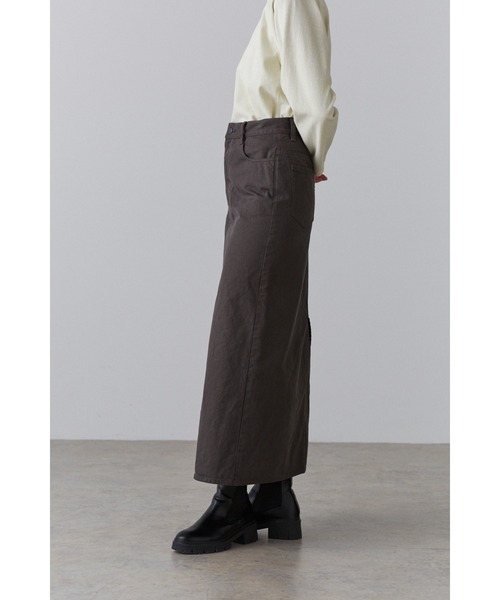 YLEVE(イレーヴ)の「YLEVE / COTTON TWILL GARMENT DYE SK(スカート・レディース・ホワイト/グレー・0/2/1)」の15枚目の写真