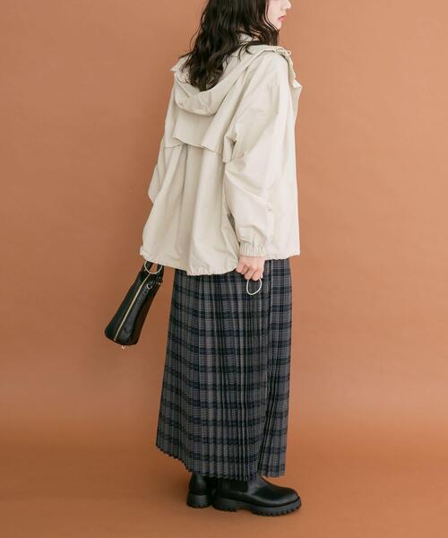 ITEMS URBANRESEARCH(アイテムズ アーバンリサーチ)の「チェックプリーツスカート(スカート・レディース・ネイビー/ブラウン・FREE)」の4枚目の写真