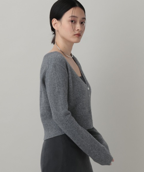 A part by(アパートバイ)の「カシュミールショートVカーディガン(カーディガン/ボレロ・レディース・ブルー系その他2/チャコールグレー/ベージュ系その他・FREE)」の9枚目の写真