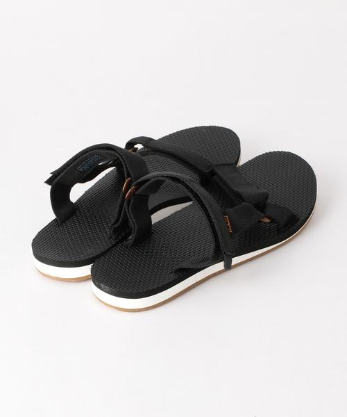 Teva（テバ）の「テバ/OC TEVA UNIVERSAL SLIDE（サンダル・レディース・ブラック/ホワイト・6/7/5/8）」の4枚目の写真