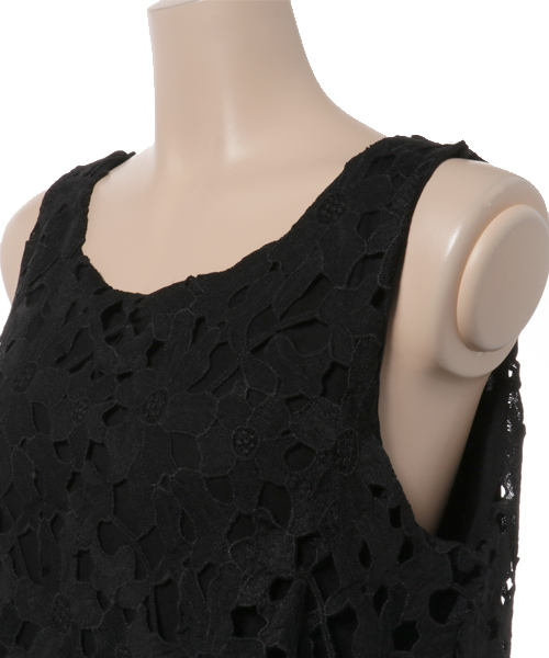 Pierrot（ピエロ）の「花柄総レースタンクトップ/ノースリーブ　袖なし（タンクトップ・レディース・ホワイト/ブラウン/ネイビー/ブラック/ピンクベージュ・M/L）」の12枚目の写真