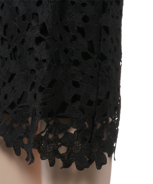 Pierrot（ピエロ）の「花柄総レースタンクトップ/ノースリーブ　袖なし（タンクトップ・レディース・ホワイト/ブラウン/ネイビー/ブラック/ピンクベージュ・M/L）」の13枚目の写真