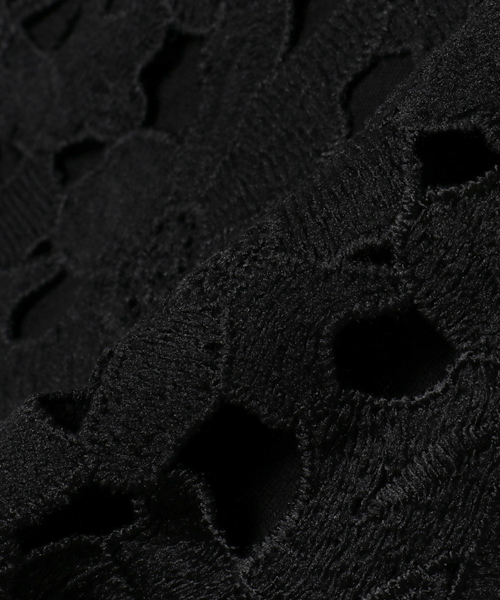 Pierrot（ピエロ）の「花柄総レースタンクトップ/ノースリーブ　袖なし（タンクトップ・レディース・ホワイト/ブラウン/ネイビー/ブラック/ピンクベージュ・M/L）」の14枚目の写真