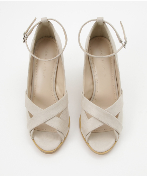 MERCURYDUO（マーキュリーデュオ）の「フェイクスエードクロスサンダル（サンダル・レディース・ライトブルー/カーキ/ベージュ・38/36）」の7枚目の写真