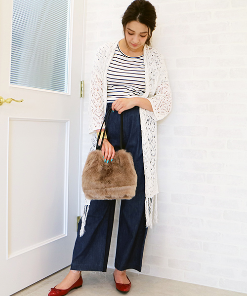 N.(N. Natural Beauty Basic)(エヌエヌナチュラルビューティーベーシック)の「◆レース編みニットガウン(カーディガン/ボレロ・レディース・ホワイト/レッド/ブラック・MEDIUM)」の4枚目の写真