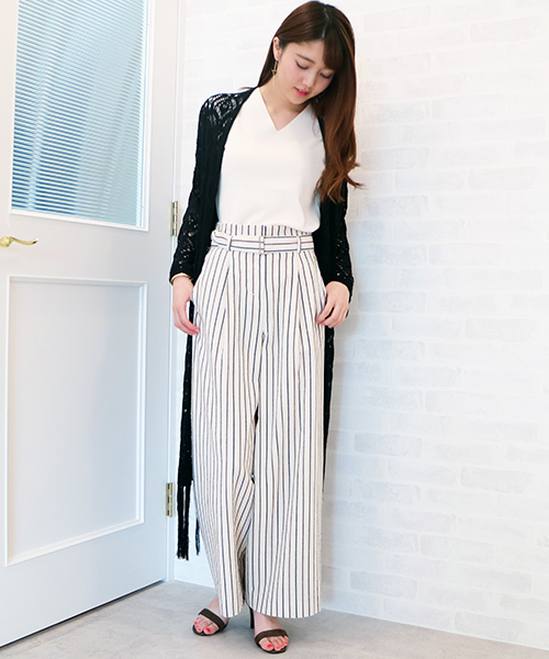 N.(N. Natural Beauty Basic)(エヌエヌナチュラルビューティーベーシック)の「◆レース編みニットガウン(カーディガン/ボレロ・レディース・ホワイト/レッド/ブラック・MEDIUM)」の6枚目の写真