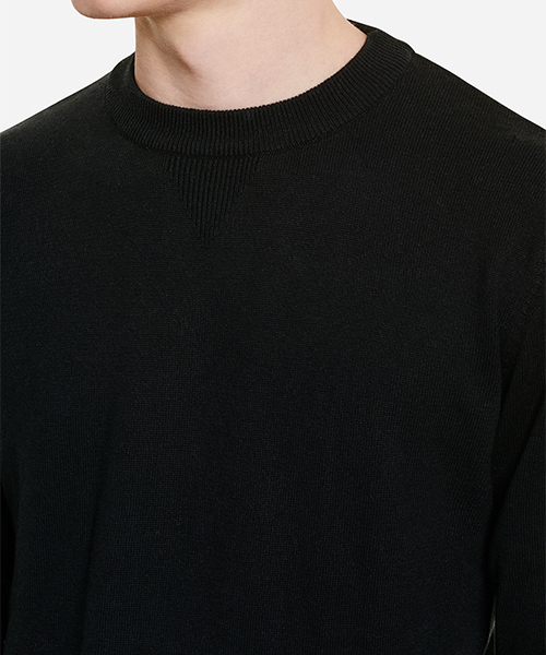 Saturdays NYC(サタデーズ ニューヨークシティ )の「Everyday Classic Sweater(ニット/セーター・メンズ・ブラック/グレー・X-SMALL/M/L/S/X-LARGE)」の3枚目の写真