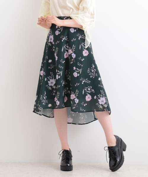 MAJESTIC LEGON（マジェスティックレゴン）の「【WEB限定価格】ヴィンテージフラワースカート（スカート・レディース・ブラック系その他/ホワイト系その他2/グリーン系その他・MEDIUM）」の3枚目の写真