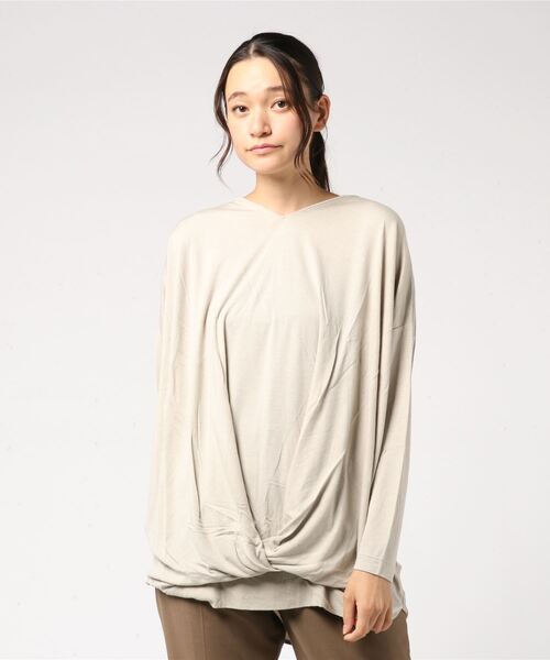 Audition(オーディション)の「M0748 タック デザイン Bigプルオーバー(Tシャツ/カットソー・レディース・ライトベージュ/ダークネイビー/ダークパープル・MEDIUM)」の18枚目の写真