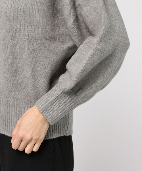 earth music&ecology（アースミュージックアンドエコロジー）の「ゆったりボリュームニットプルオーバー（ニット/セーター・レディース・グレー/レッド/ブラック・FREE）」の5枚目の写真